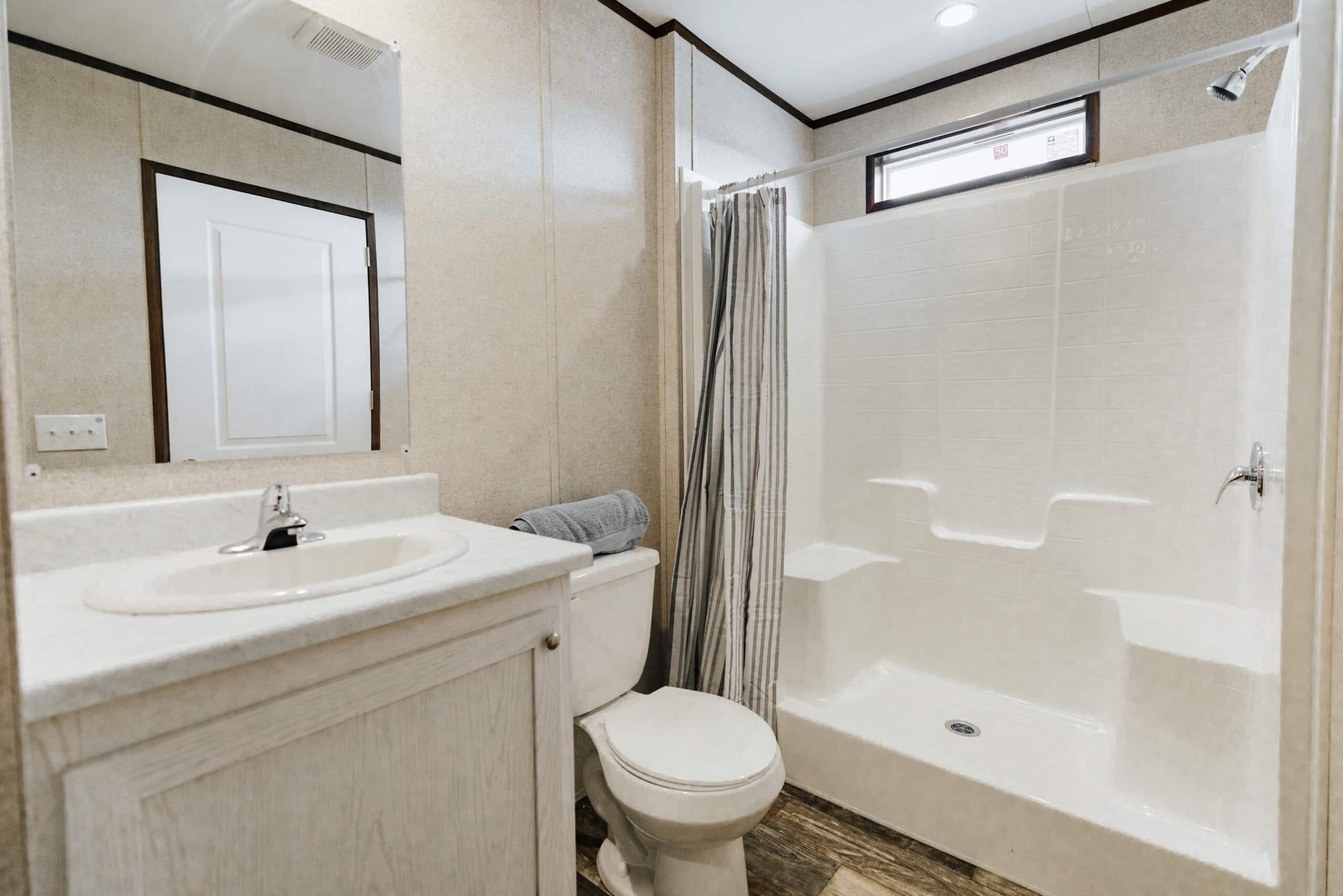 07.24.25-The_Landing_Daisy-4